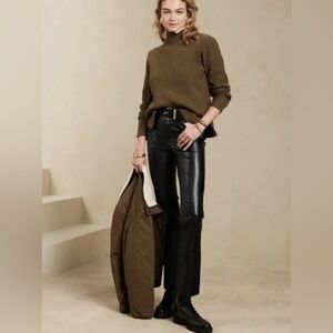 Banana Republic Black Cropped Pants